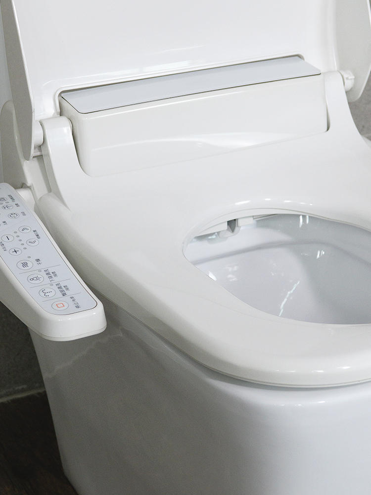 浴室里马桶地面要不要抬高,浴室柜贴近墙排马桶