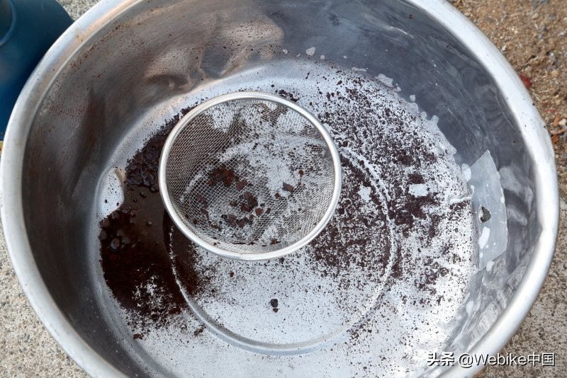 自制油箱最简单的方法,怎么清理油箱内的铁锈