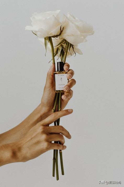 香水过了保质期香味短,香水开封后能保存多久怎么存放