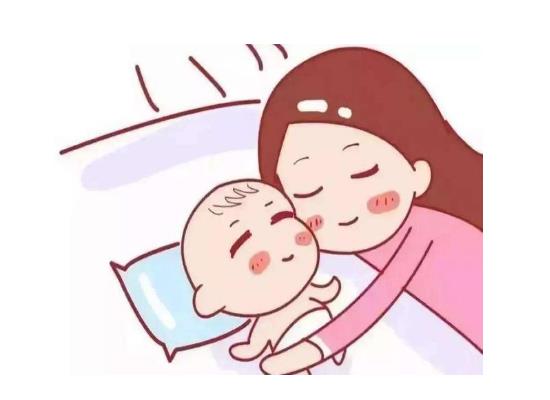 奶粉喂养跟母乳喂养的宝宝,母乳喂养妈妈特别容易饿还被嫌弃