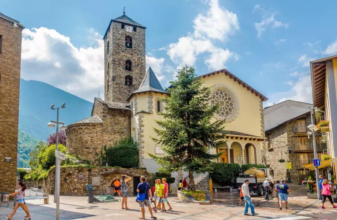 为什么微信很多人来自安道尔,微信定位安道尔