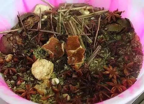 秘制烤鱼酱配方,纸上烤鱼秘制底料配方做法视频