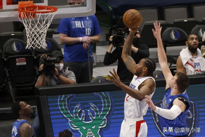 快船4比2淘汰独行侠小卡每场数据,快船独行侠小卡45分