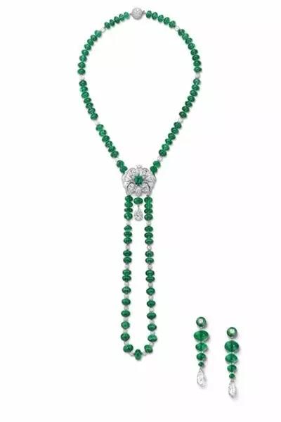 对付女人,没有一件珠宝解决不了的!