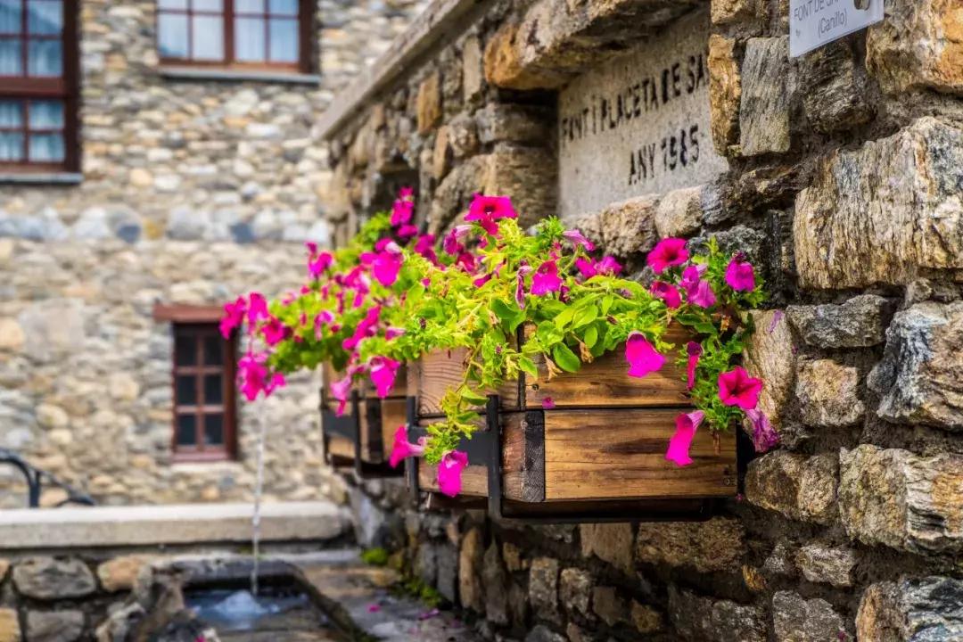 为什么微信很多人来自安道尔,微信定位安道尔