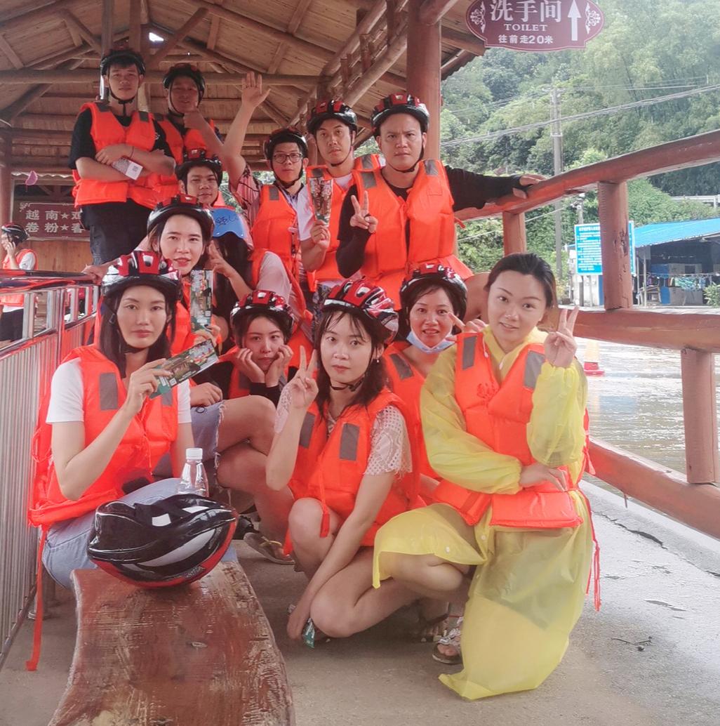 仲夏八月，和房掌门来一场说走就走的防城港金滩踏浪之行