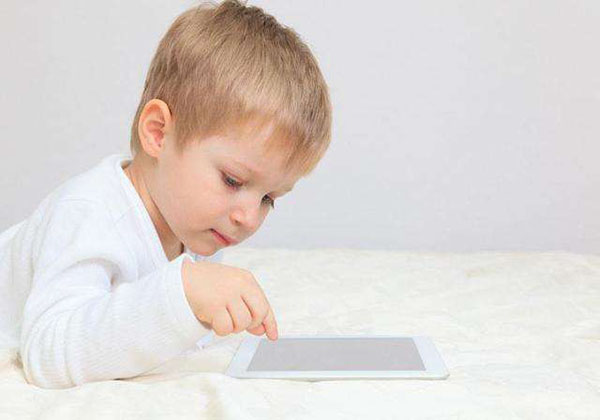 多大宝宝不建议雾化吸入,三种雾化药的作用和注意事项