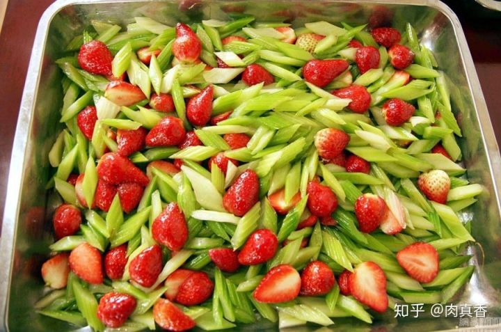 日本留学费用：钱包攻略之日本吃喝？饮食相关要花多少钱？