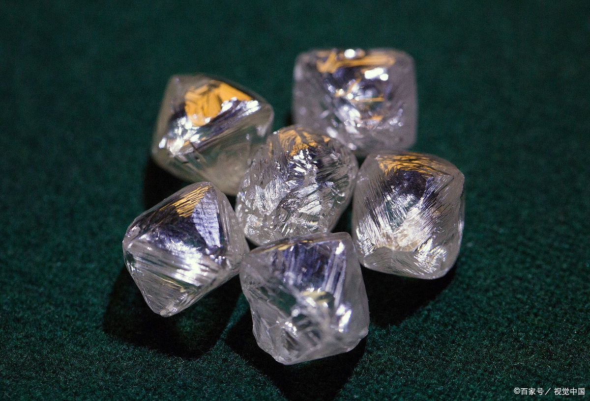 钻石和莫桑石最简单的辨真伪法,芙蓉王钻石如何辨别真伪