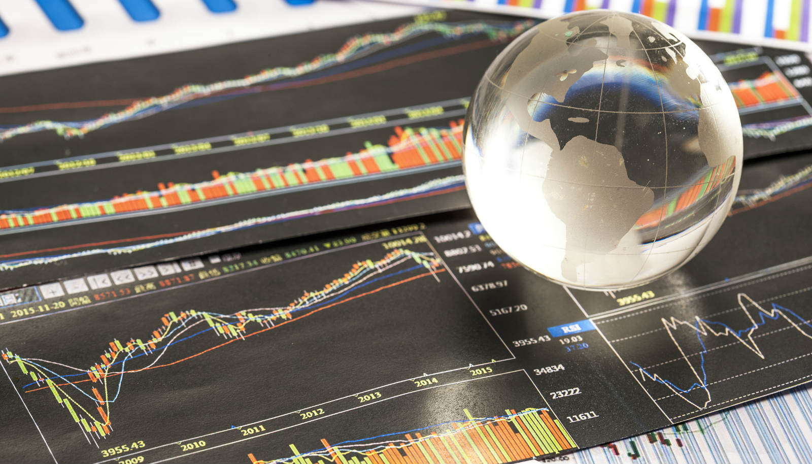 民生银行近5年股价及分红,民生银行市盈率为什么那么低