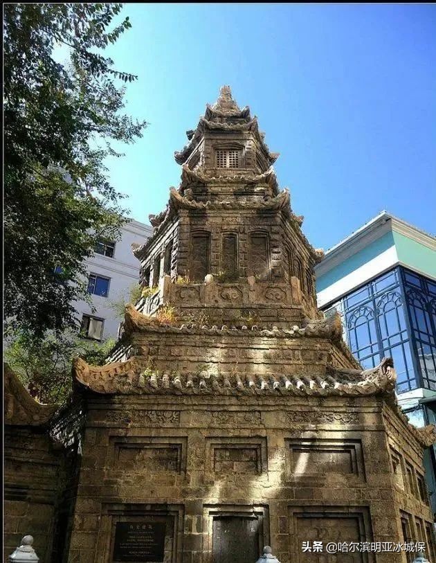 在哈尔滨生活了这么久，你了解省眼科医院门前的“张氏墓塔”吗？