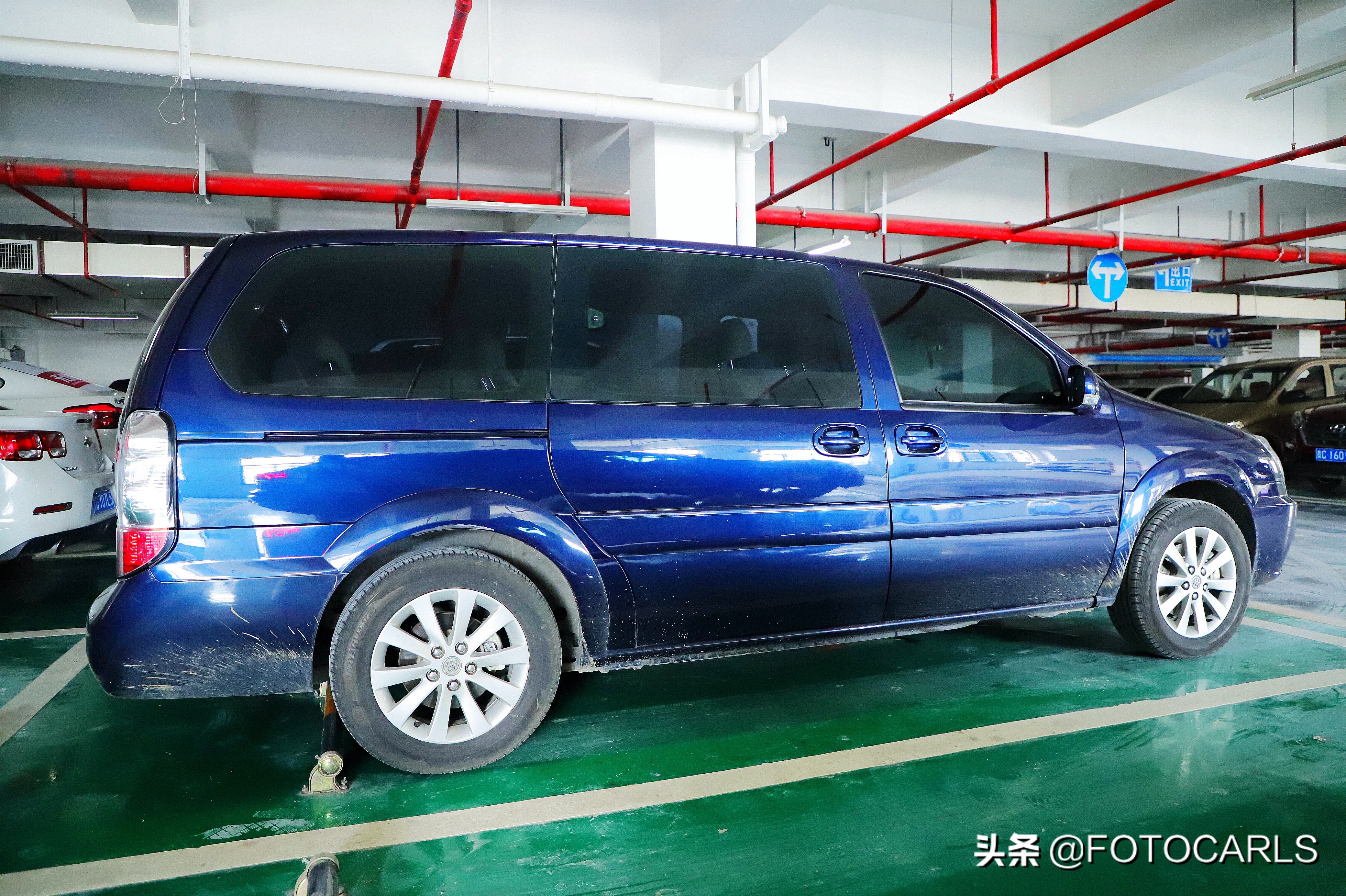 别克GL82.4L实拍,真正的美式商务大器,全靠国人掏腰包?