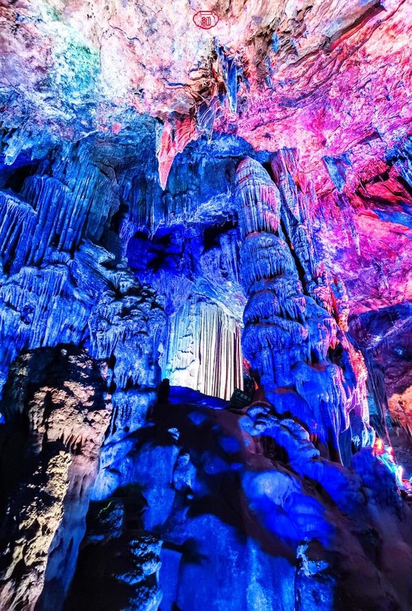 桐庐夜游富春山居景区,桐庐富春江夜游和白天游