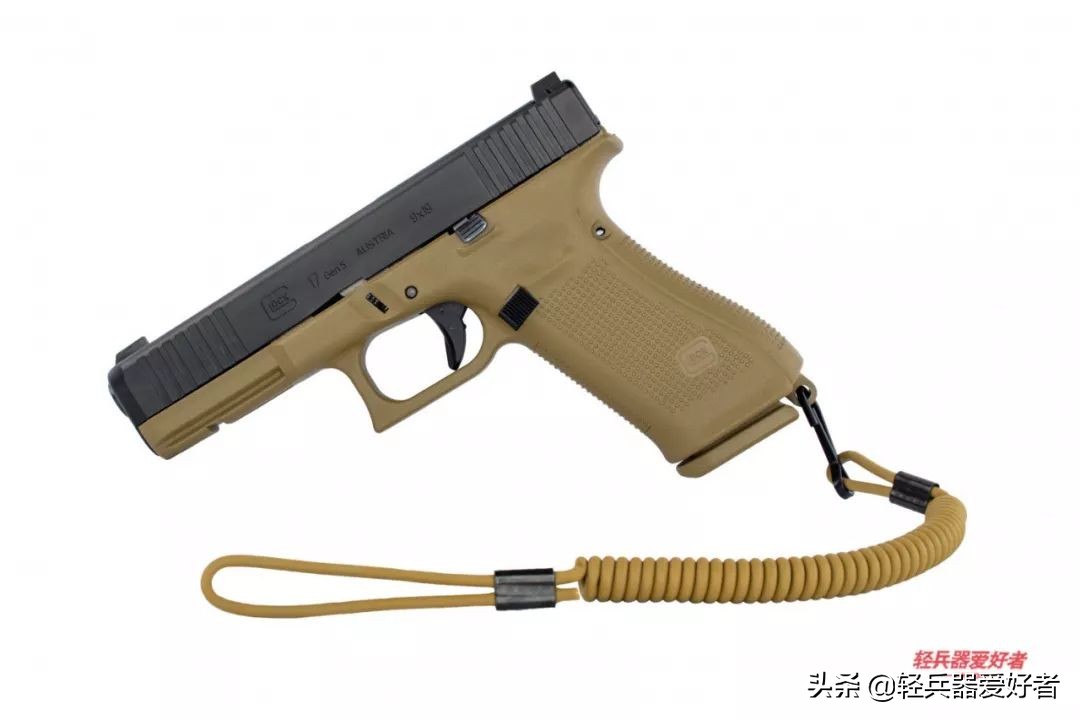 法军换装轻*器武**！GLOCK17手枪，SCAR*击狙**步枪成为新一代制式装备