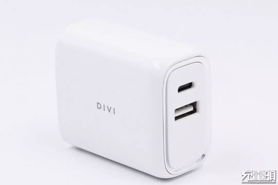 iphone13到底该不该买原装充电器,iphone13有没有充电器