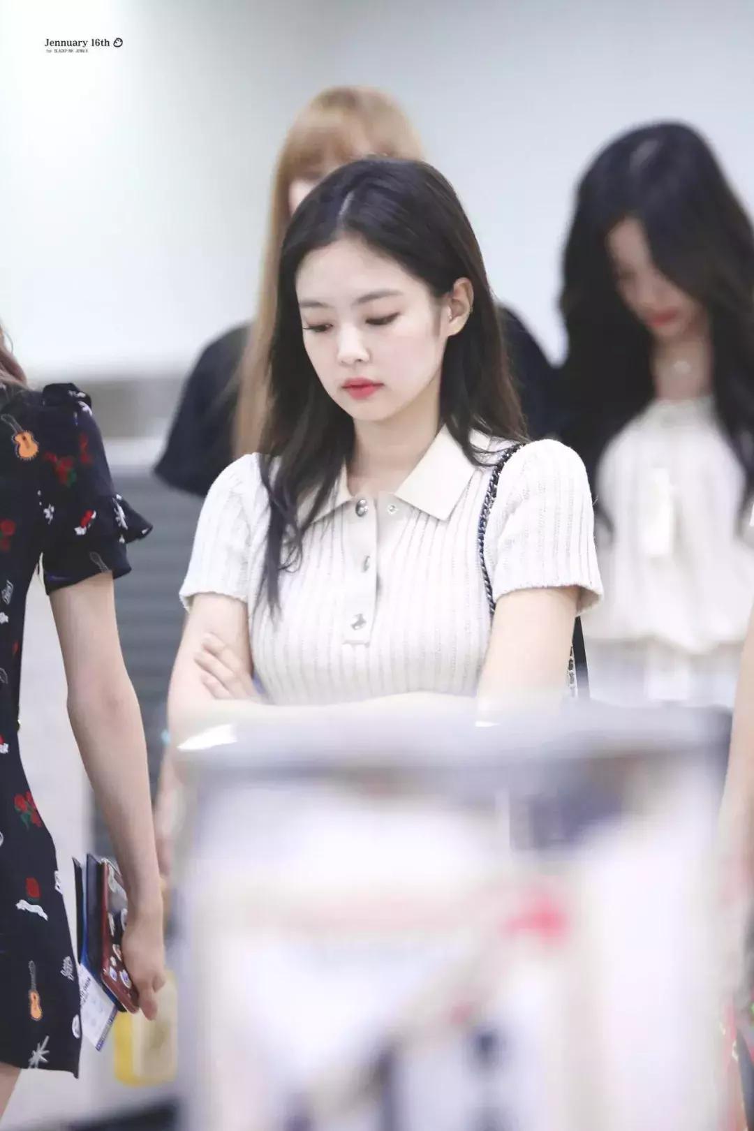 polo衫太老土,polo衫穿贴身还是宽松好看