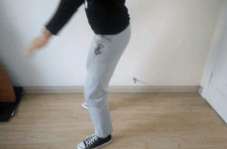 深蹲时膝盖内扣怎么矫正,深蹲膝盖内扣是什么意思