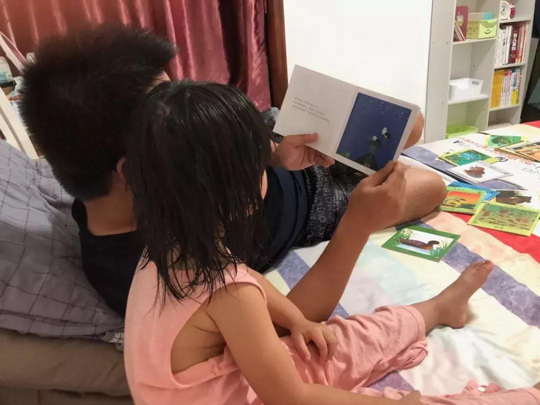 值得孩子看的4本经典绘本,3-6岁必看十本绘本清单