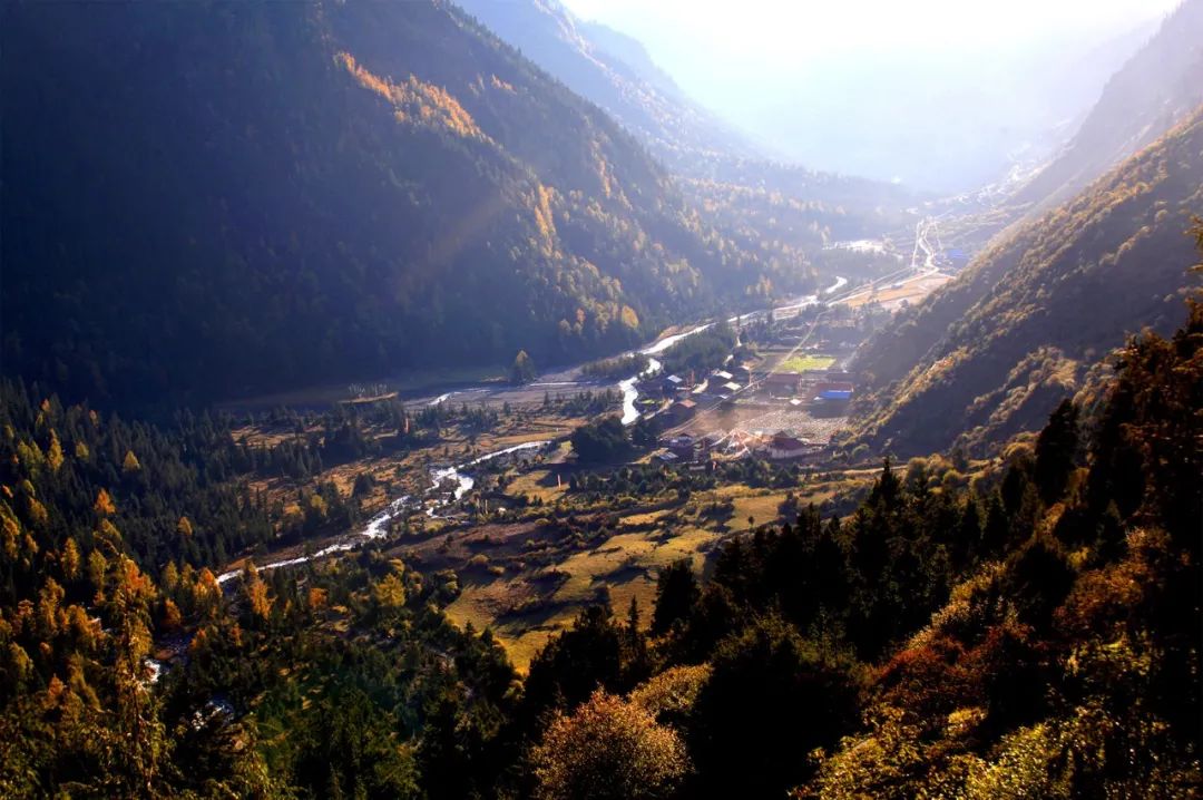 高端民宿一年营业成本600万,年赚百万的旅游民宿