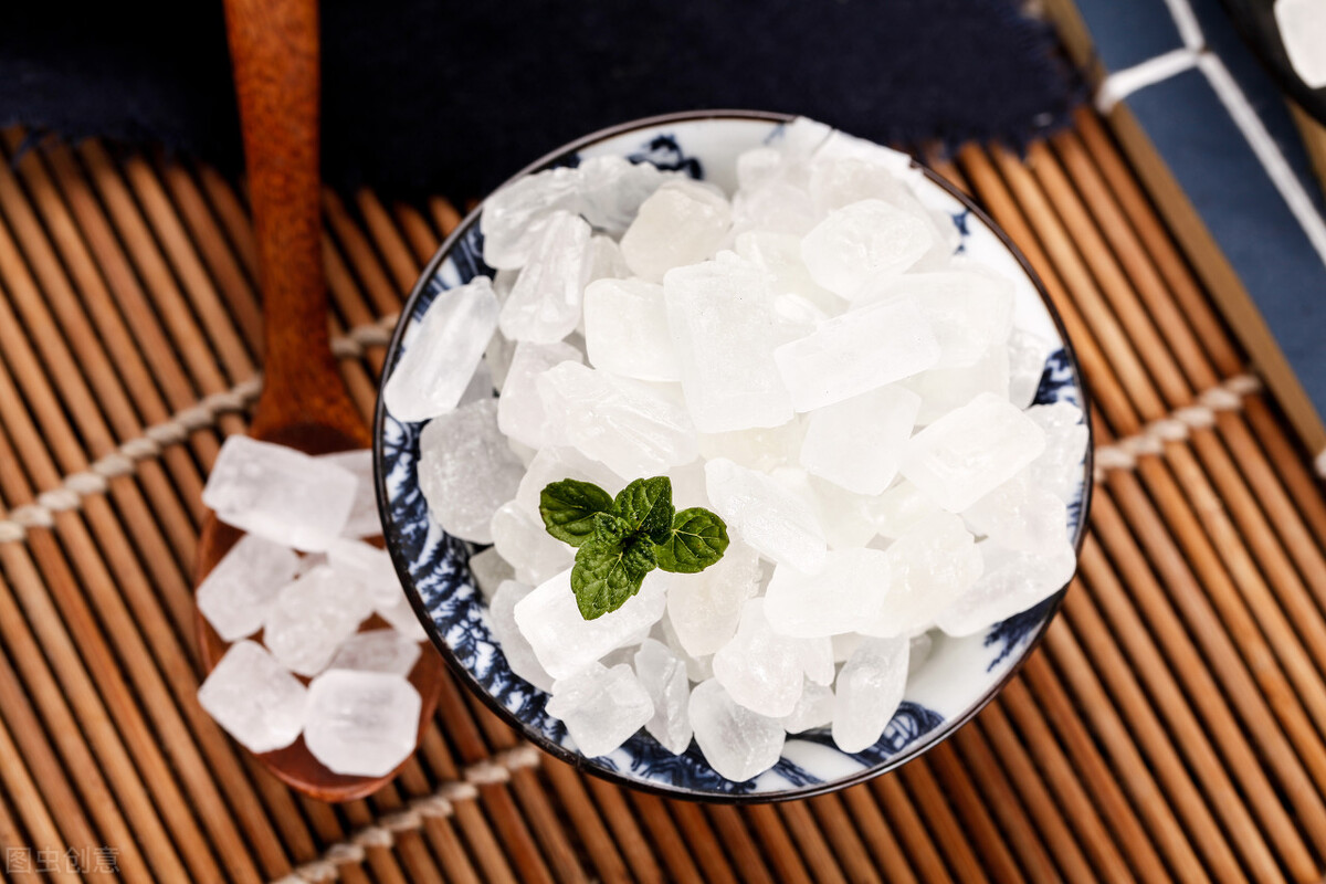 冰糖红糖黑糖白糖的区别,红糖白糖和冰糖的区别知识普及