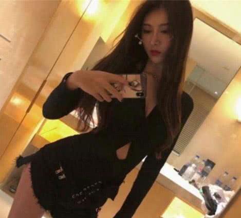 电竞比赛成女主播秀“大长腿”的平台,这种现象该不该治理?