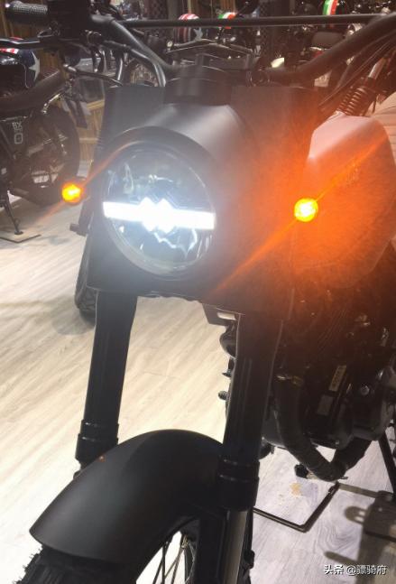 望江gn250与豪爵gn125有什么区别,gn250对比黄河川崎250摩托车