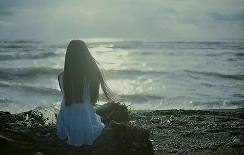 女票赌气说累了要睡了怎么回复,女朋友说心累高情商男如何回复