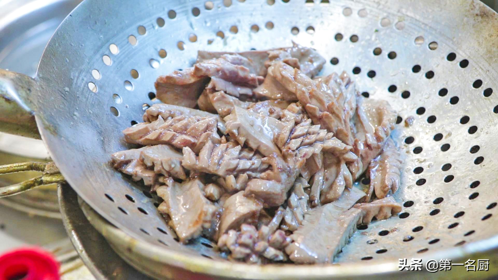 这才是爆炒腰花的正宗做法,爆炒腰花最正宗的做法