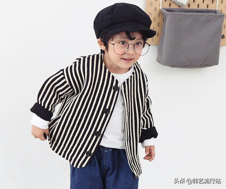 看童装最流行款式,2022年最流行秋冬款的童装风格