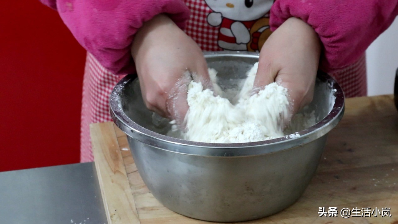 怎么炸软麻花里软外酥,炸出香脆的麻花