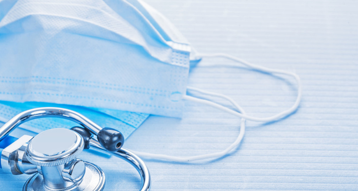 男子假口罩诈骗捐款,捐赠口罩被骗21万后续