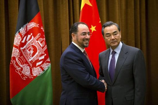 石油价格全球最低，却只有中国敢大肆购买，我国对伊朗有多重要？