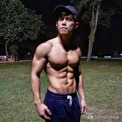 娱乐圈有八块腹肌的男明星,娱乐圈的腹肌男