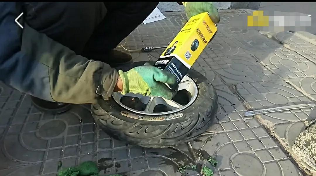 怎样补真空胎电动车,电动车换新真空胎打不上气怎么办