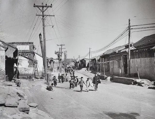 40年前的照片满满的回忆,致青春致回忆三十年前的老照片