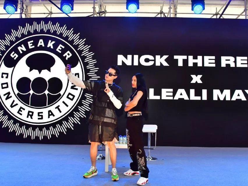 AJ、Yeezy谁更受欢迎？鞋头的本质也是球鞋复读机？