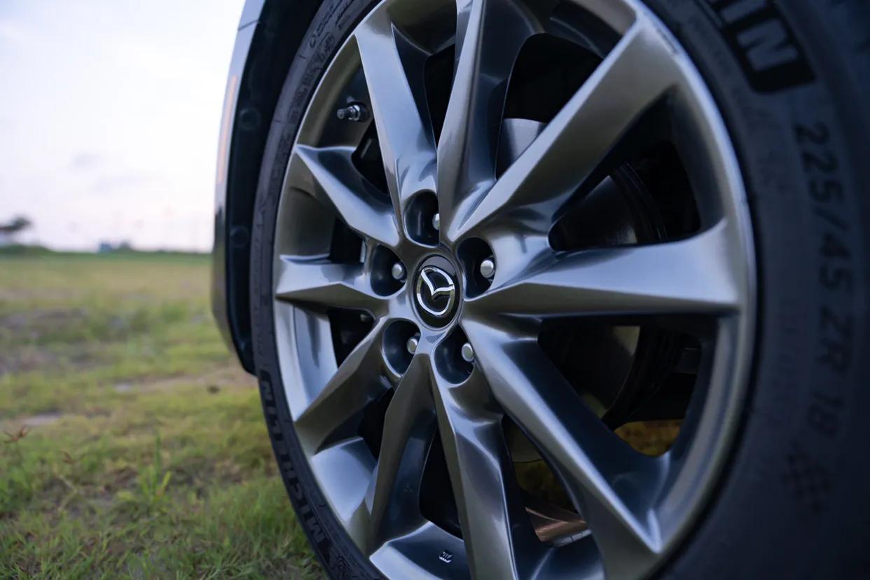 马自达3昂克赛拉13.99万元,深度体验马自达昂克赛拉