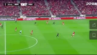 德甲联赛法兰克福取胜,法兰克福捍卫德甲荣耀欧联冠军