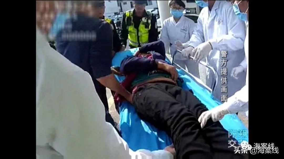 争分夺秒!老人被黄蜂蜇伤,阳朔交警开道送医