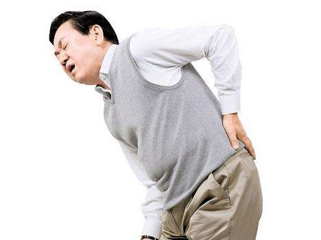 痛到无法走路，腰椎间盘突出不妨试试这几种方法，快速缓解疼痛