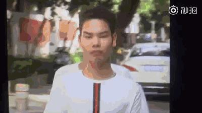 污言秽语的小吴，不过是一个被互联网捧杀的悲惨小人物