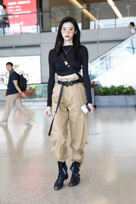 超模连生二胎,超模嫁到豪门生孩子