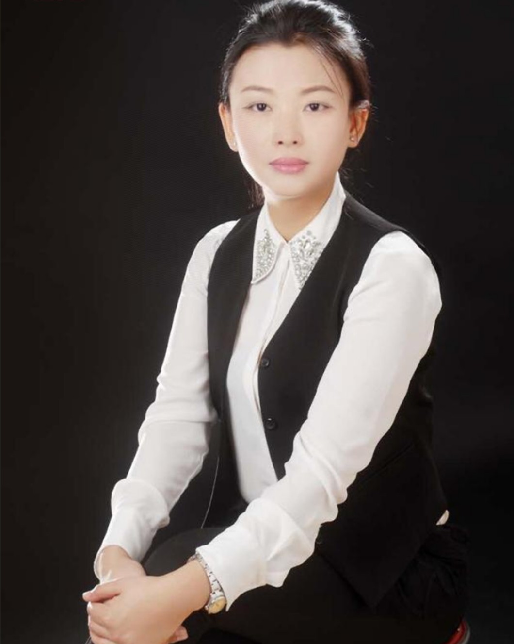 我闺蜜，年薪50万的白领，终于被人收了