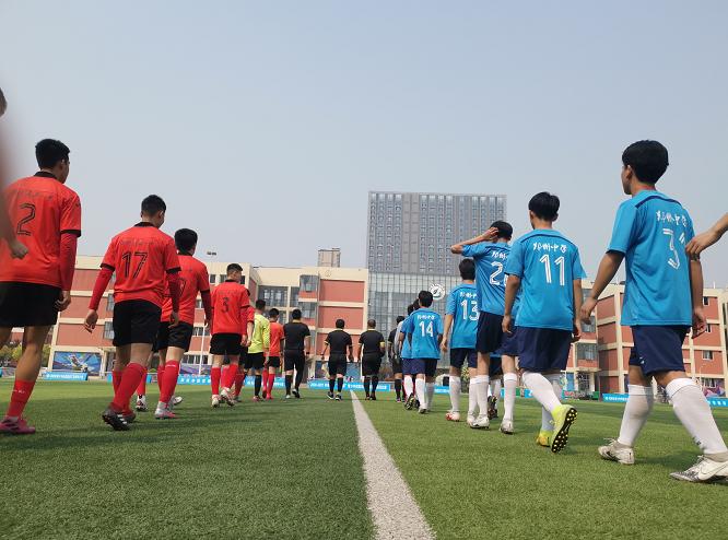 我市青少年校园足球再创佳绩,小学生获得市级联赛足球冠军喜报