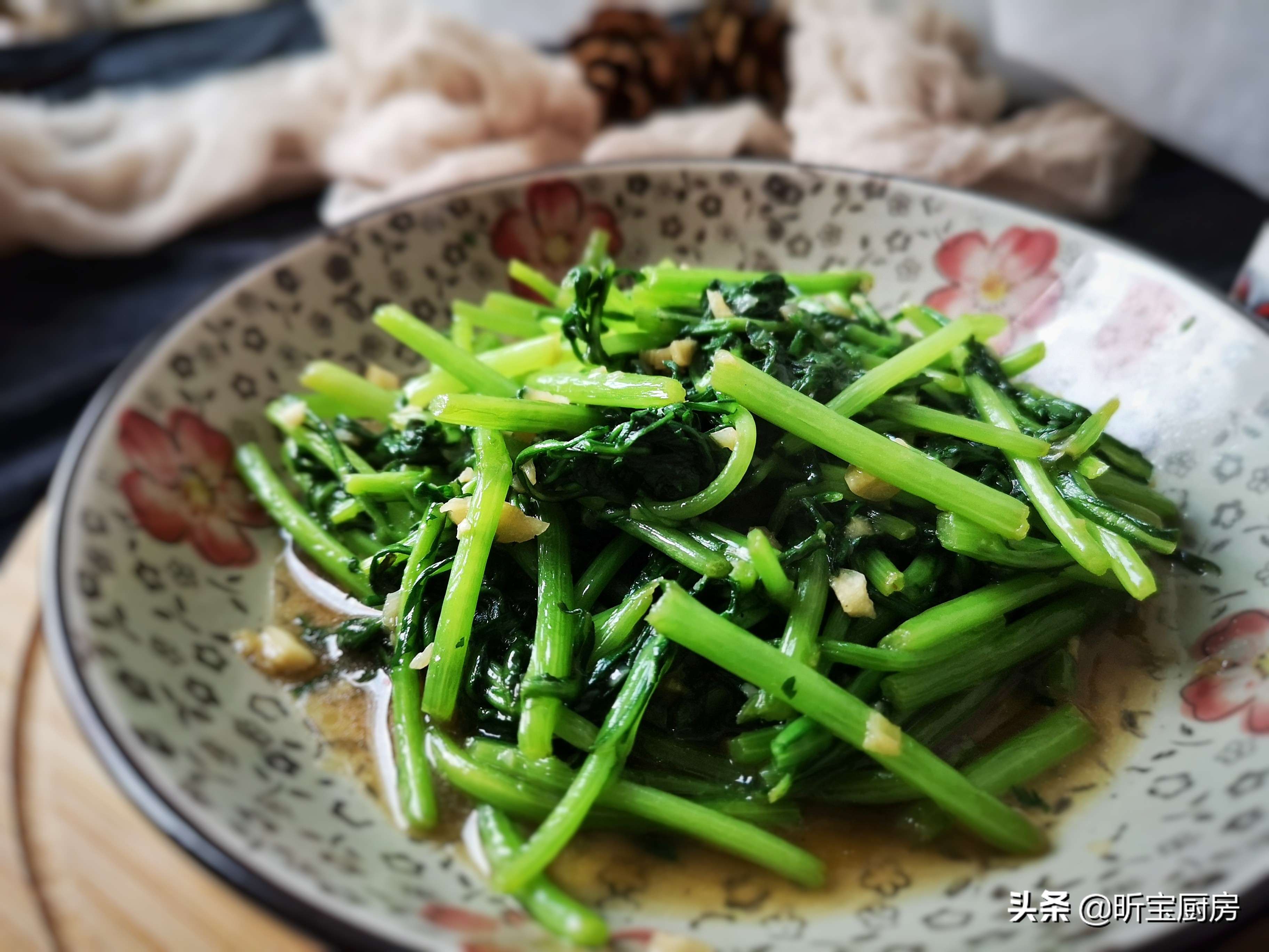 对睡眠有帮助的食物菜谱,失眠最怕皇帝菜