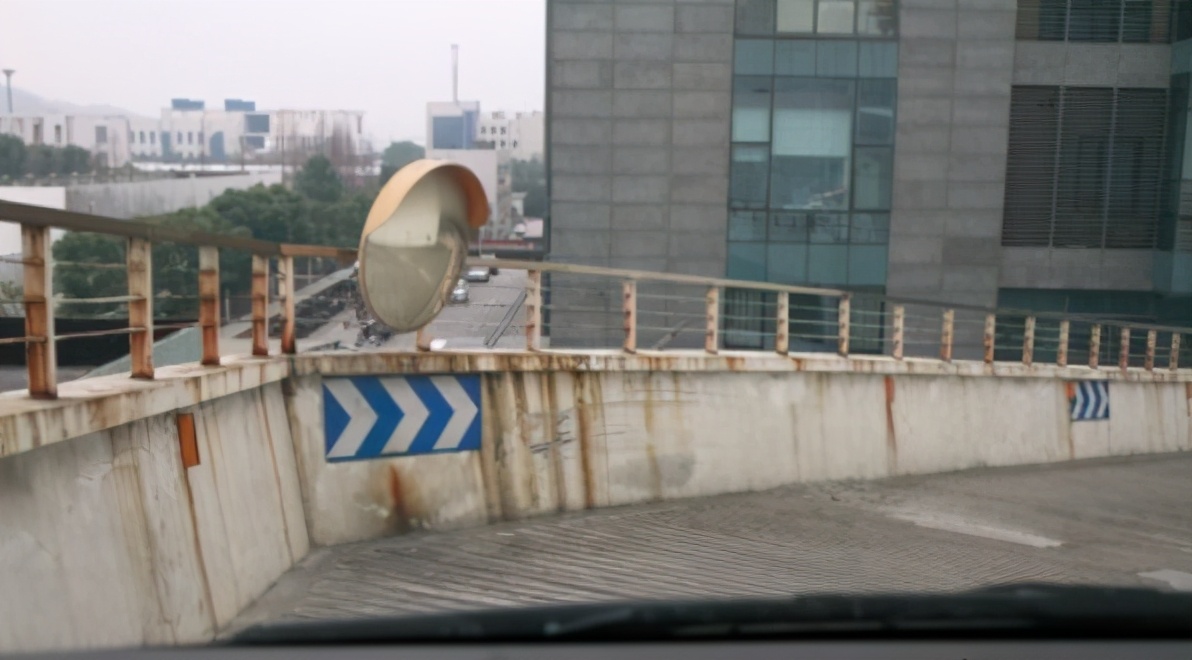 苏州最吓人停车场,苏州地面停车最强攻略