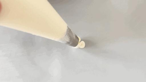 教人如何裱花视频讲解教程,蛋糕裱花必须知道的几种表现手法