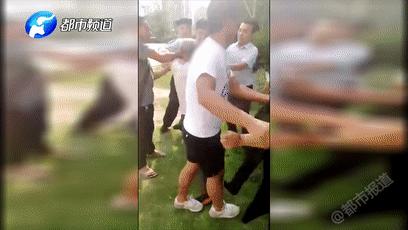 物业恐怖事件视频,物业拿刀威胁业主后续