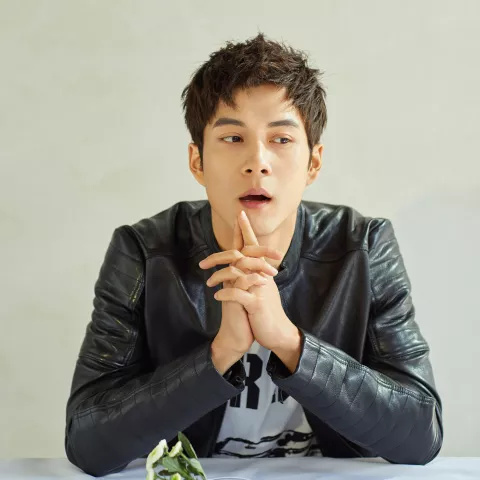 韩庚半隐退当老板，“胡歌接班人”的他却不温不火。