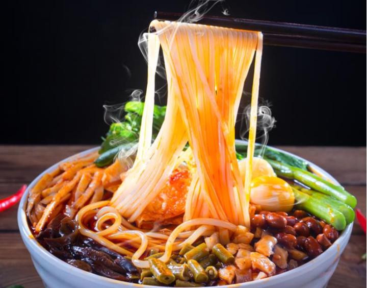 柳州螺蛳粉培训中心,柳州黄哥螺蛳粉